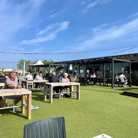 펜션 The Views On Site. Haven Sands Filey Reighton